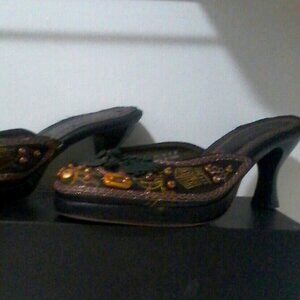 Sz.8 JohnFashion kitten heels